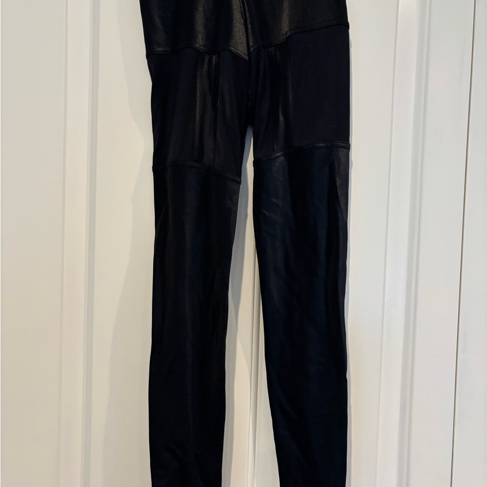 Blackmilk Suspender Leggings GUC 🖤